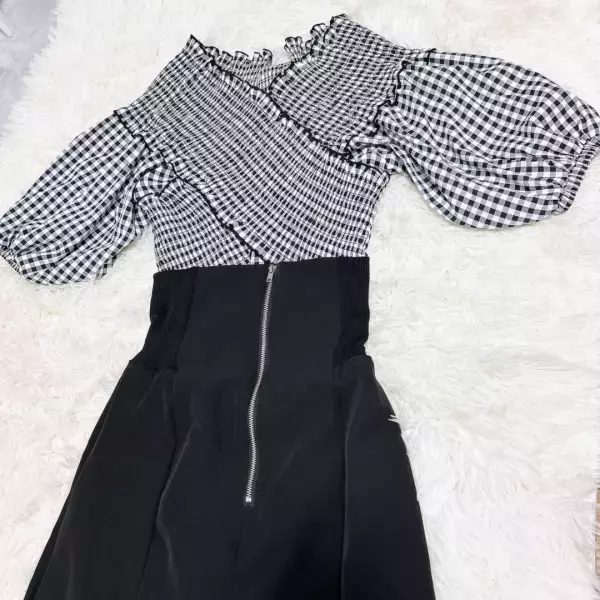 「マイナス5キロ見え」で「凄くスタイルアップできて驚き」【clear】“2way仕様ブラック”コーデ