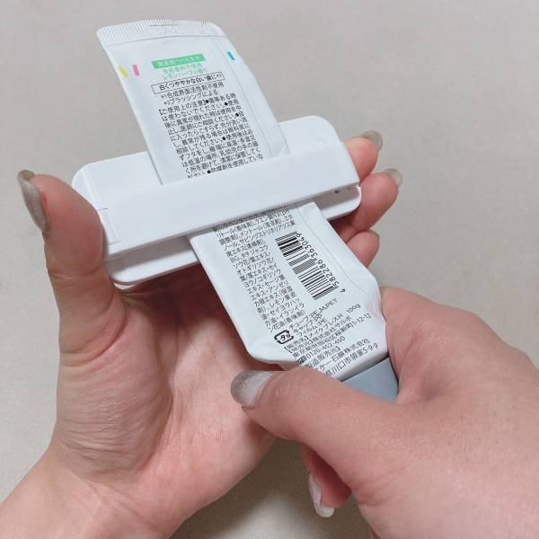 「お掃除もラクチン」になる「神アイテム」！！【ダイソー】“チューブしぼり”がすごすぎた！