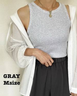 「理想的なヘルシー感」でもう1枚欲しくなるっ！！【ユニクロ】の”タンクトップ”は超優秀♡