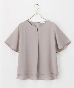 「ナチュラルに可愛く」着れる！【ハニーズ】”ブラウス”が「大活躍」ですっ！