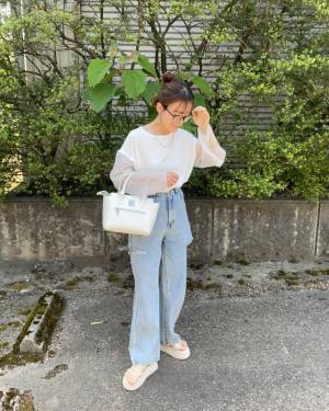 ジーンズは【淡色】が狙い目！お手本コーデ5選