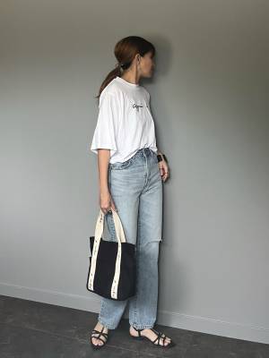 「毎日でも着たい」「スタイルアップ効果」も抜群！【agnesb．】“ショート丈Tシャツ”がかわいい