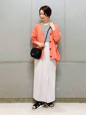 『激アツカラー』はコレ！【グローバルワーク】大人の「オレンジトップス」が超可愛い♡