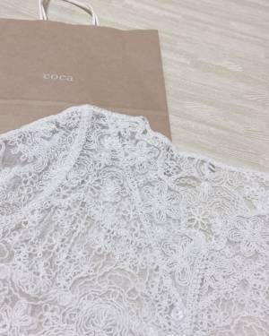 この夏「重宝します」！！「オフィスカジュアル」にも◎【coca】の“レーストップス”がかわいい