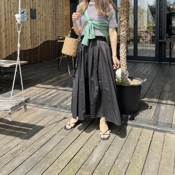 お気に入りすぎてイロチ買い！「ATTRANGS」のフレアスカートは”高見え”でかなり使える！