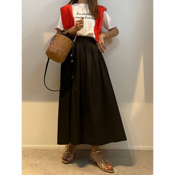 お気に入りすぎてイロチ買い！「ATTRANGS」のフレアスカートは”高見え”でかなり使える！