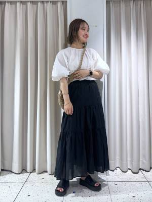 春夏も「黒」が正解♡【ローリーズファーム】超便利！オシャレ度MAX「黒スカート」♡