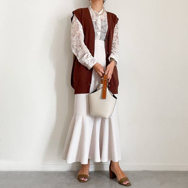 コレ一つで「大人なサマ見えコーデが完成」！【サマーニットベスト】の合わせ方を紹介♡