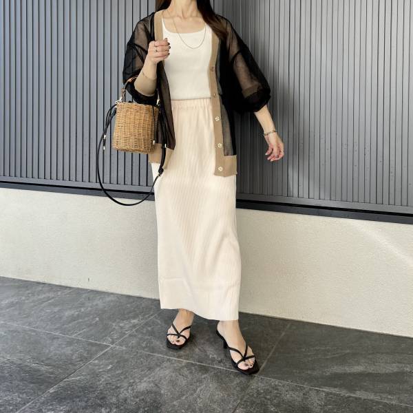 「オールシーズン着回し抜群」！着心地も最高！【リブナロースカート】は爽やかで夏らしい♡
