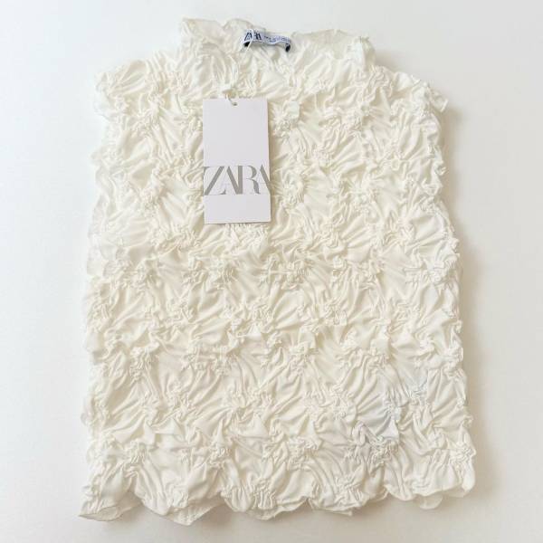 「イロチ買い必須」「最強な可愛さ」【ZARA】”くしゅくしゅトップス”がたまらない