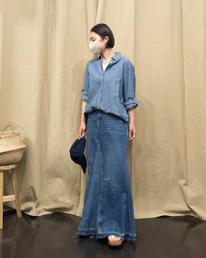 今年は「デニムアイテム」に大注目！【ZARA】「美ライン」で大優勝”ロングデニムスカート”が今っぽ