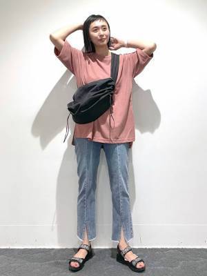 “差し色迷子”にさよなら！【グローバルワーク】大人に似合う♡「くすみピンクトップス」