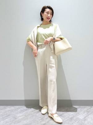 「二の腕カバーばっちり♡」【グローバルワーク】爽やか「袖ぽわトップス」って？