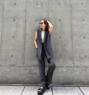 ん！？『990円』じゃん！！【ユニクロ × mame】”値下げ”ありがたい（泣）「シアータンク」