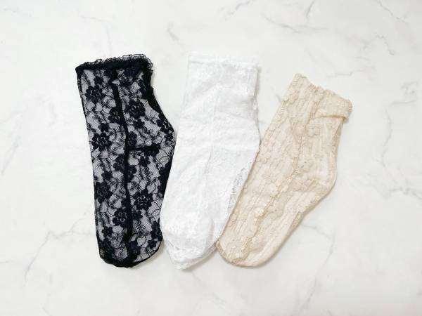 「ずっと探していた」コレ。「持っていて損はない」！！【しまむら】合わせやすいプチプラ”レースソックス”を紹介