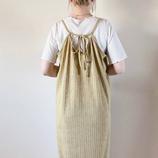 えっ！これが「990円」！？【しまむら】の”キャミワンピース”が「思わず二度見」するほどちょーー可愛いっ！！