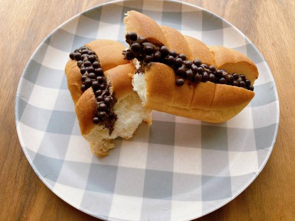 「チョコ好きさん」必見！！【ファミリーマート】”パフチョコホイップサンド”は「要チェック」