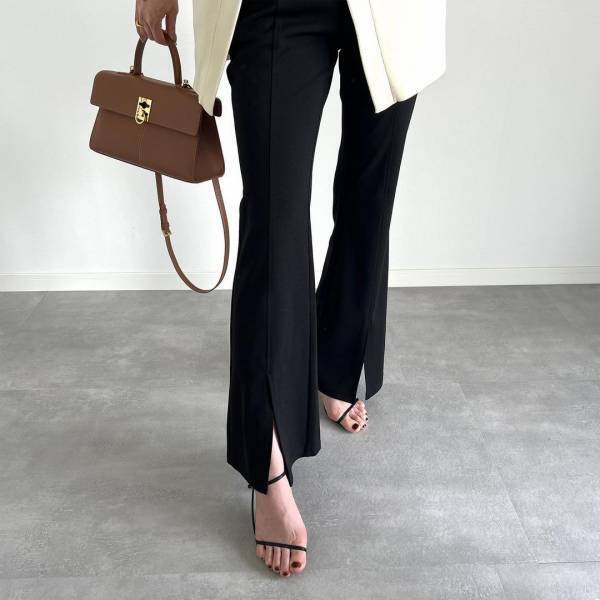 「何これめーっちゃ綺麗に見える」って「即買い」！！【GU】「脚長効果」の”スリット入りボトムス”特集