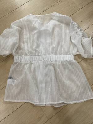 ＜2通り＞楽しめる！「どの角度からも可愛い」【Avail】羽織りにも使える「シアーシャツ」がオシャレ