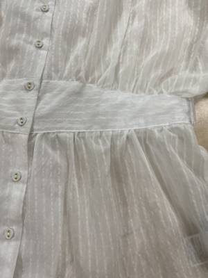 ＜2通り＞楽しめる！「どの角度からも可愛い」【Avail】羽織りにも使える「シアーシャツ」がオシャレ