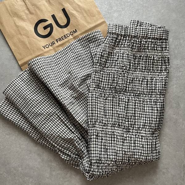 「発見して速攻でポチッた」レベルの可愛さ！【GU】形も着心地も最高な”チェックスカート”正直レポ