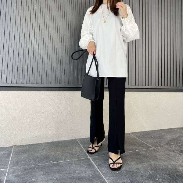 「お値段以上」で「使いやすい」！！【ブルーシンシア】ショルダーバッグが「ちょうどいい」！！