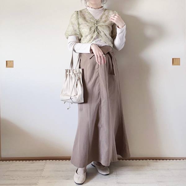 どうやって着ればいいの？流行りの＜ショート丈トップス＞おすすめコーデ4選