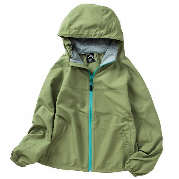 「超便利なんですけどッッ♡」【ワークマン】持ち運びOK！ 雨の日に頼れる「撥水アイテム」