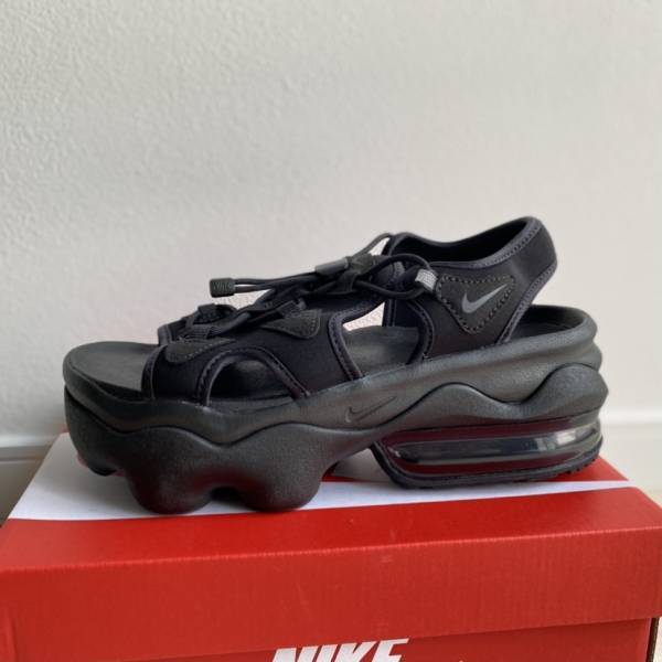 「夏の最強アイテム」「人気の理由」に納得！！【NIKE】GET必須“エアマックスココ”特集