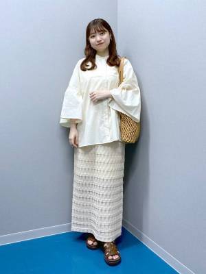 全商品で『人気No.1』！！ 【ローリーズファーム】”シンプルおしゃれ”ってコレか♡「優勝シャツ」