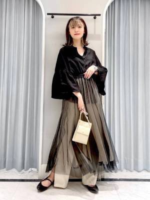 全商品で『人気No.1』！！ 【ローリーズファーム】”シンプルおしゃれ”ってコレか♡「優勝シャツ」