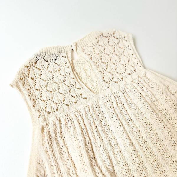 「夏の主役級」「最強」トップスが「可愛すぎる♡」【ZARA】「これ一枚でおしゃれさん」”夏ニットトップス”