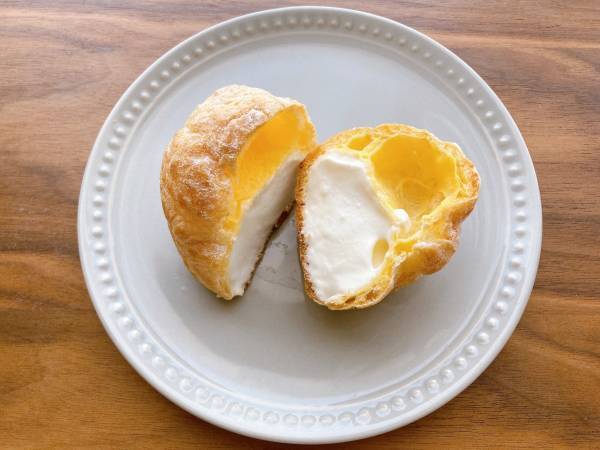 「香ばしさが最高♡」買わなきゃ損だわぁぁ【ファミリーマート】“北海道牛乳のミルクシュー”が絶品