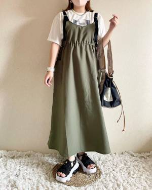 すぐさま「ゲット」して大正解！【しまむら】「可愛くて大満足」カジュアル派の”キャミワンピ”