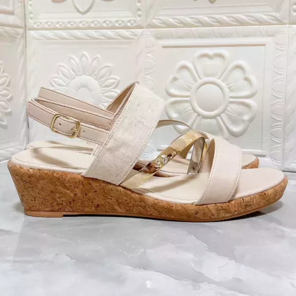 可愛すぎて「プチプラと思えない」！！「買って大満足」【vivian　collection】“ウェッジサンダル”集