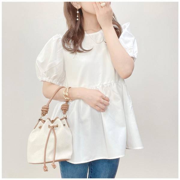 「挑戦しやすーい」「1枚で着ても可愛い」！！【しまむら】「超プチプラ」”モノトーントップス”3選