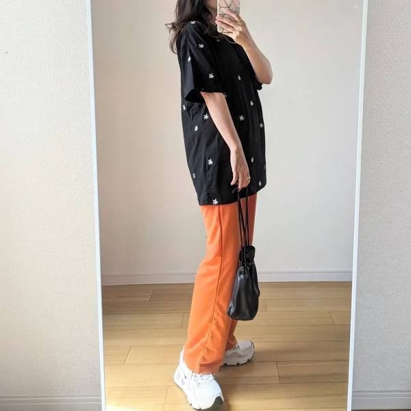 「ヘビロテの予感♡」引き締めカラーが嬉しい【しまむら】”黒Ｔ＆ワンピ”まとめ