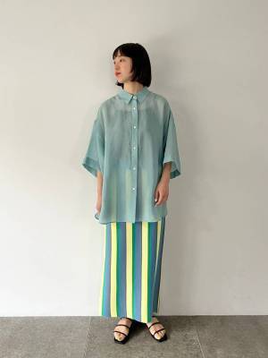 こういうの弱いんだよなァ（泣）【ローリーズファーム】今っぽい♡「カラーシャツ」