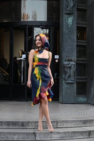 おしゃれ見え確実！ 周りと差をつけるスカーフ使いは海外ファッショニスタに学べ！