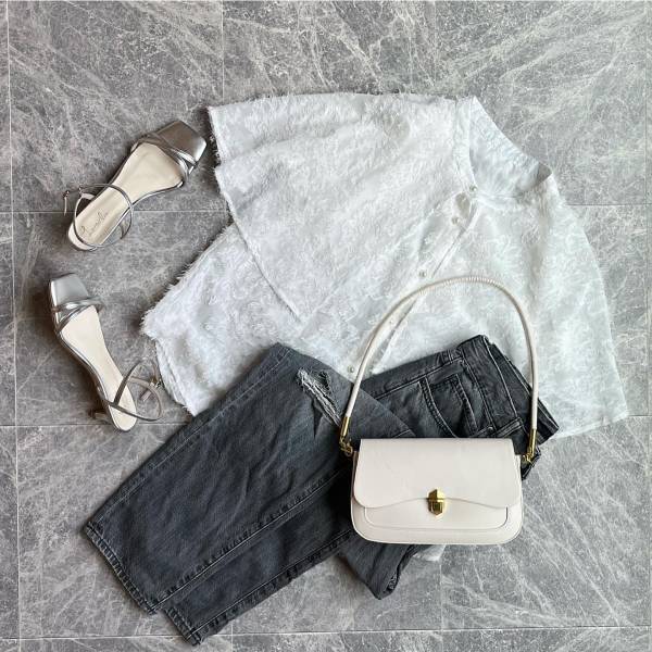 可愛いにもほどがある♡【しまむら】オシャレさん大絶賛！「ケープブラウス」