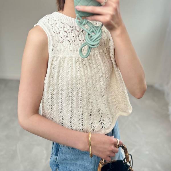 「これは可愛すぎる♡」と即買い！！こんなの欲しかったぁぁ！！【ZARA】”ˋ主役級オシャ見えトップス”が「最強」