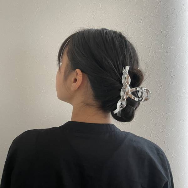 コレで110円は「絶対買い」！！めちゃ「高見え」！【ダイソー】の“バンスクリップ”が優秀