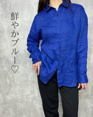 “イイ女”感、ハンパねぇぇッ♡【ユニクロ】1枚で絵になる！ 見逃せない「洗練ブルーシャツ」