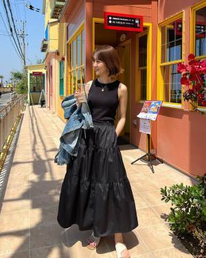 「今日も着てたわ♡」【ユニクロ】ユニ女も”イロチ買い”するほどお気に入り！「優秀タンク＆キャミ」