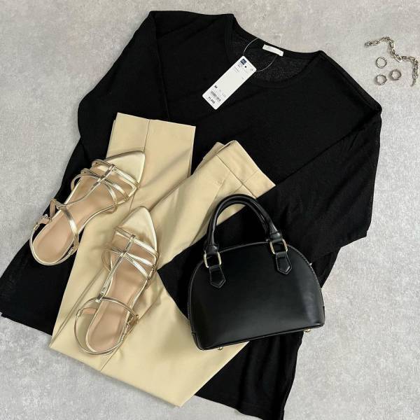 「990円って、すごっ！」【GU】こりゃ、コスパ最強♡ 夏のスタメンは「シアーT」に決まり！