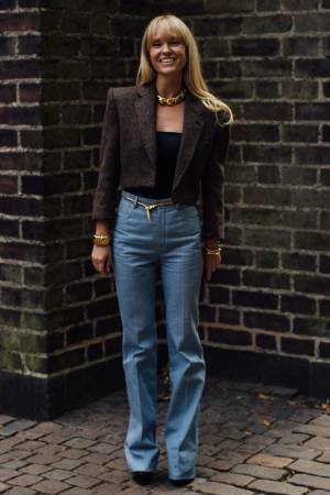 攻めた辛口フェミニンを実現！ ジャネット・マドセンの着こなし【今、気になるファッションアイコン】