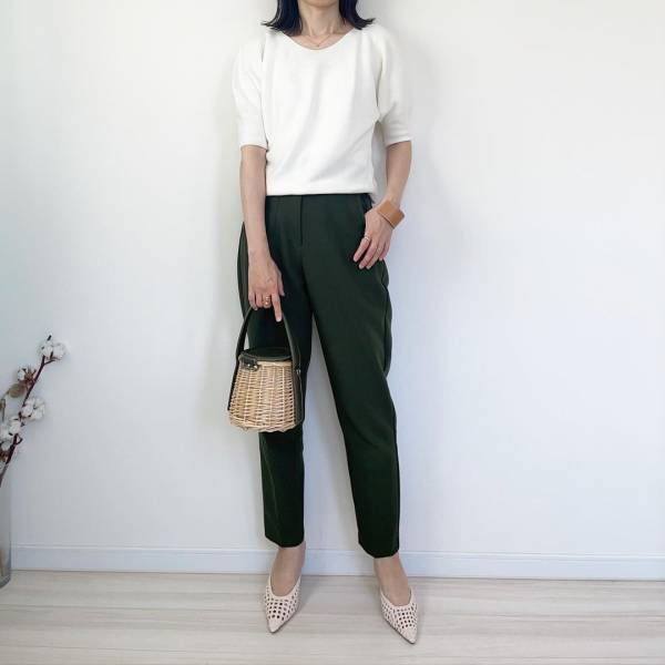 「めちゃくちゃ可愛いのよー！」【ユニクロ】シンプルめ”半袖トップス”が「好きすぎる」