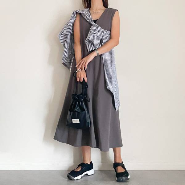 「夏の味方！」「プチプラなのに高見え！」最っ高♡♡【しまむら】“パールワンピ”がかわいい