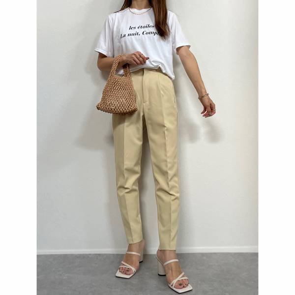 デザイン超絶可愛い！！「一年中大活躍！」プチプラの【ロゴT】“めちゃカワコーデ”特集