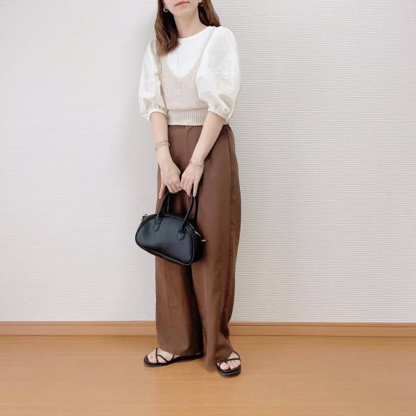 《安定の「黒」が無双中ッ！！》【ユニクロ】色・形・価格も最高（泣）「売れ筋サンダル」